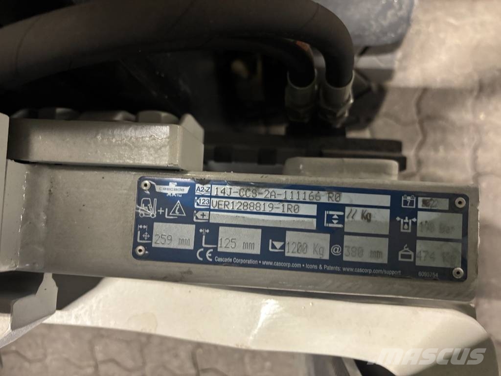 Linde E 12 Electric forklifts