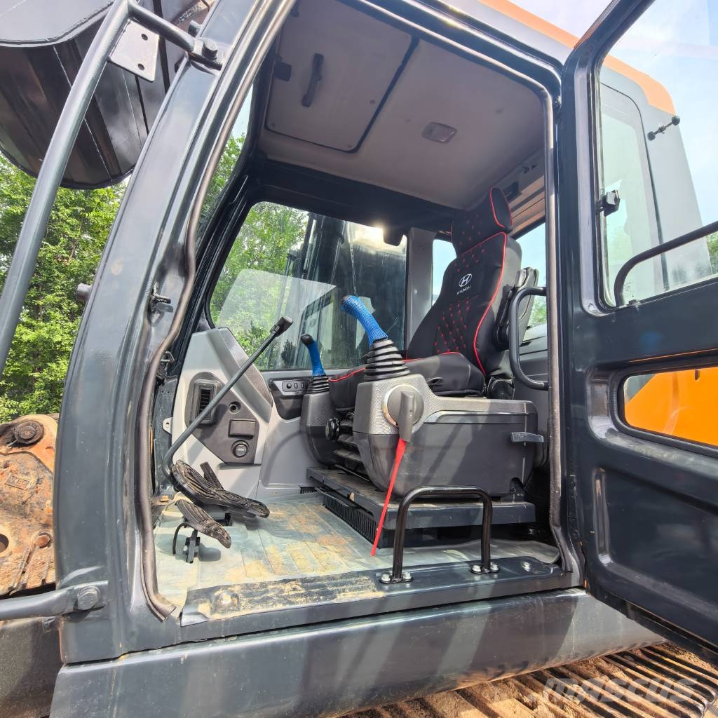 Hyundai HX 220 HD Midibagger 7t - 12t