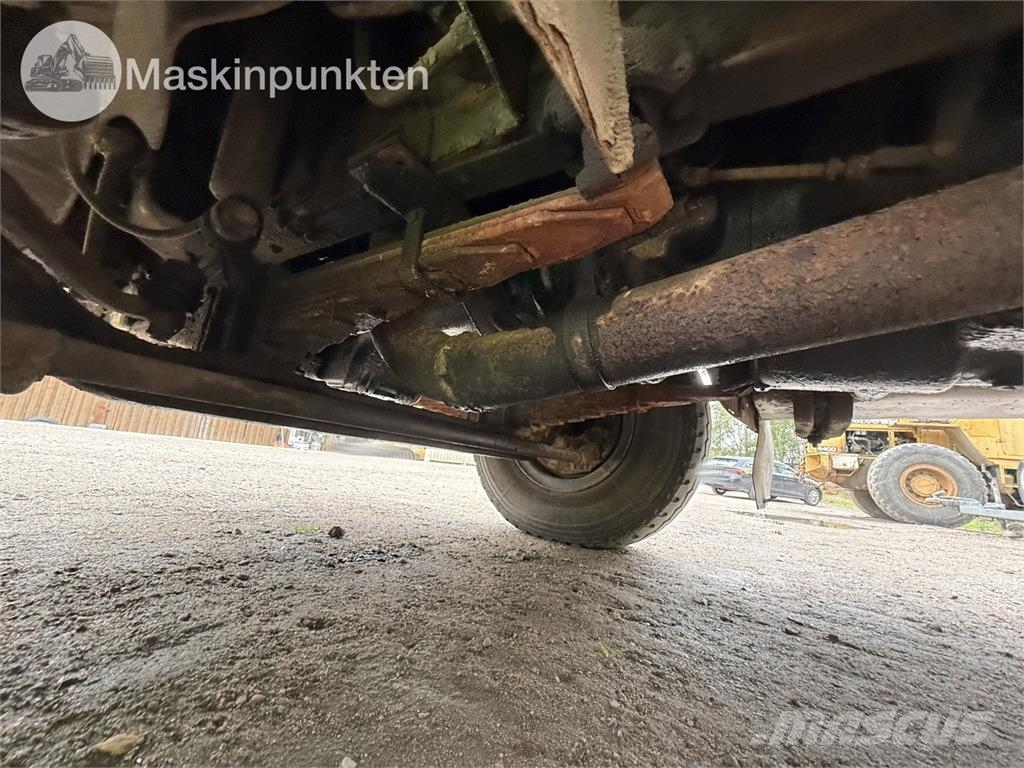 Volvo L49506 S2 Förlängd Camion plateau ridelle avec grue