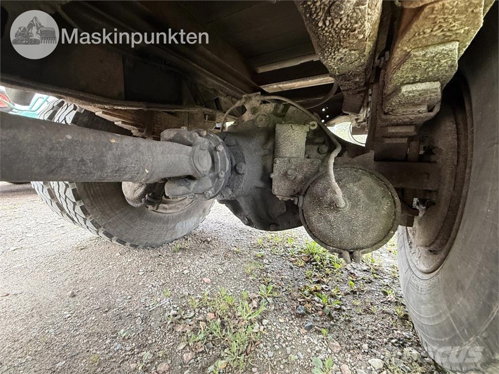 Volvo L49506 S2 Förlängd Camion plateau ridelle avec grue