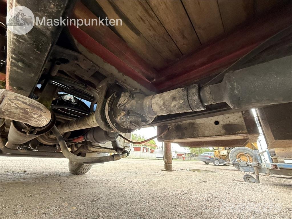 Volvo L49506 S2 Förlängd Camion plateau ridelle avec grue