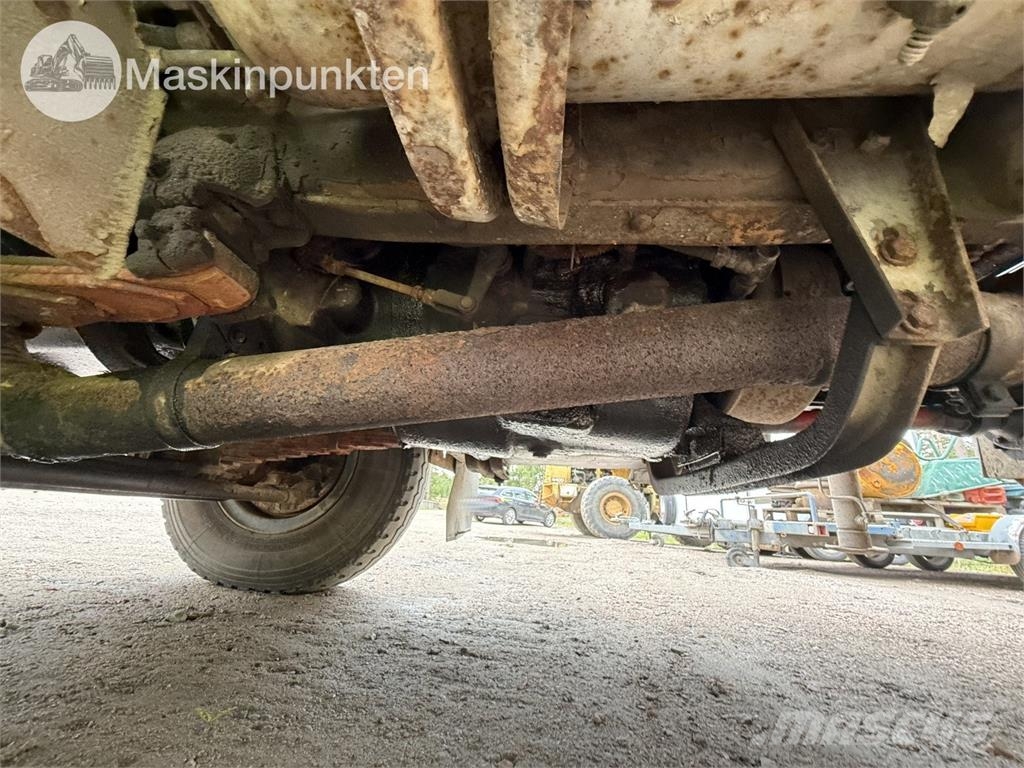 Volvo L49506 S2 Förlängd Camion plateau ridelle avec grue