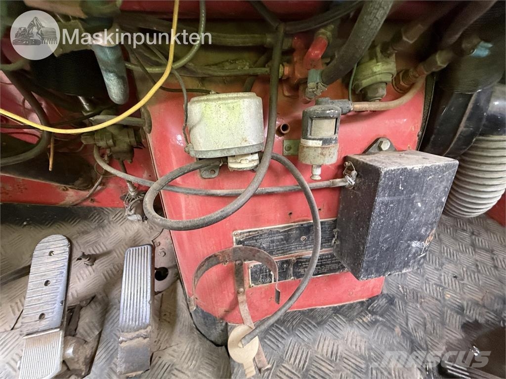 Volvo L49506 S2 Förlängd Camion plateau ridelle avec grue
