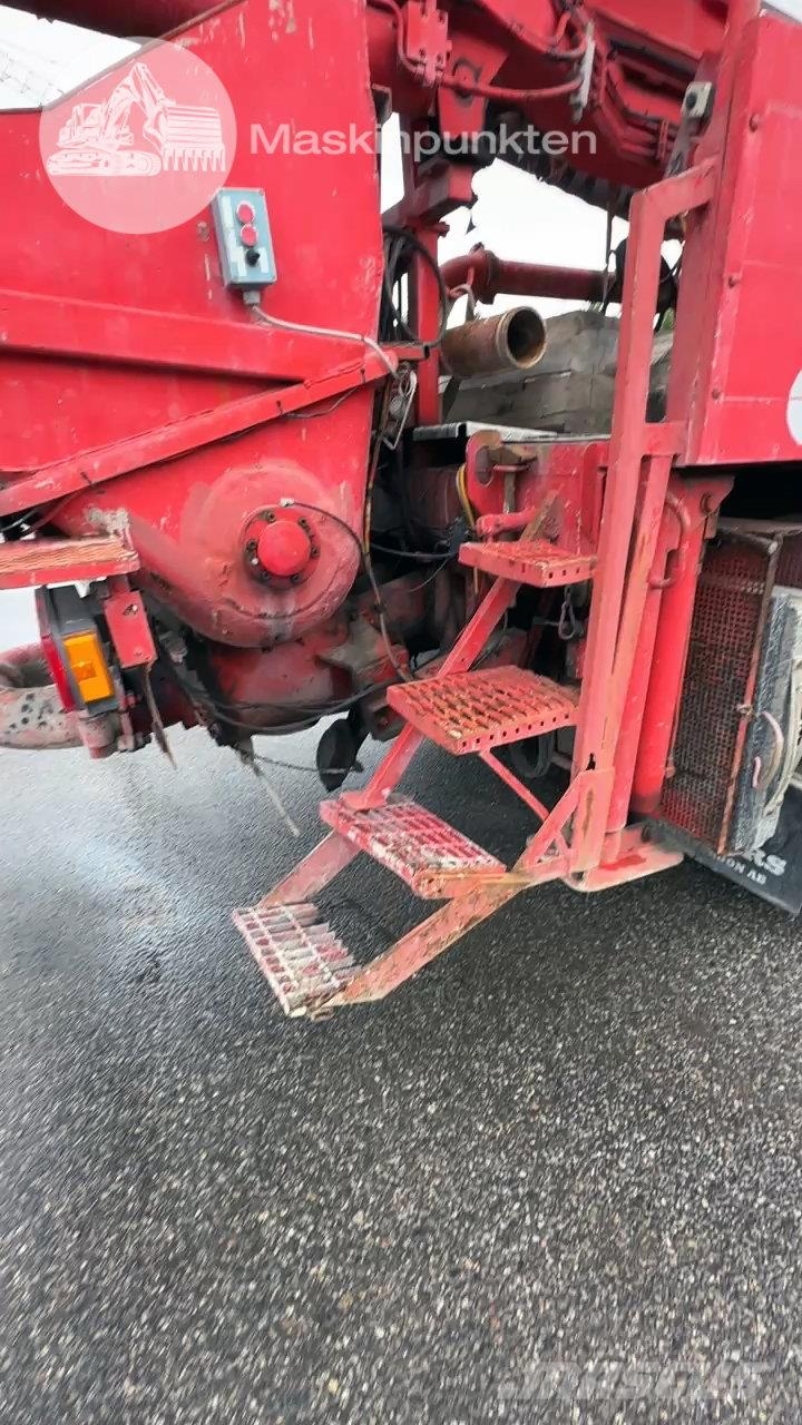 Scania P230LB4X2HLB شاحنات خرسانة