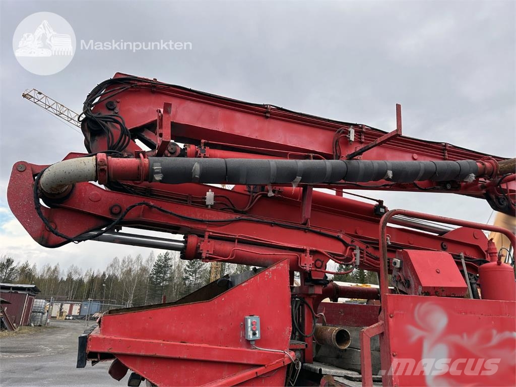 Scania P230LB4X2HLB شاحنات خرسانة