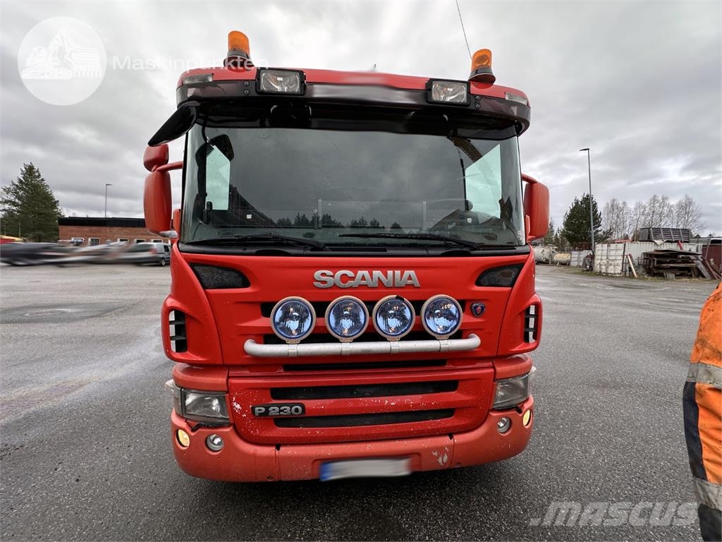 Scania P230LB4X2HLB شاحنات خرسانة