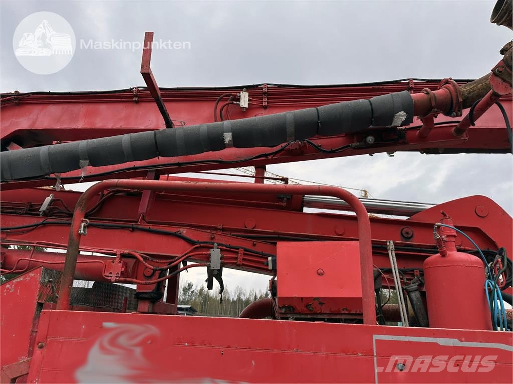 Scania P230LB4X2HLB شاحنات خرسانة