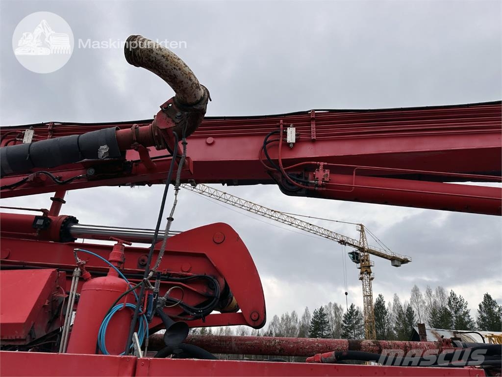 Scania P230LB4X2HLB شاحنات خرسانة