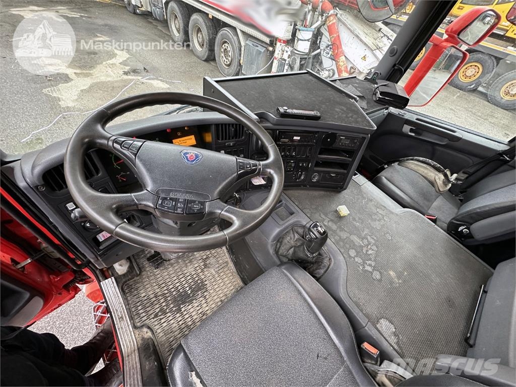 Scania P230LB4X2HLB شاحنات خرسانة