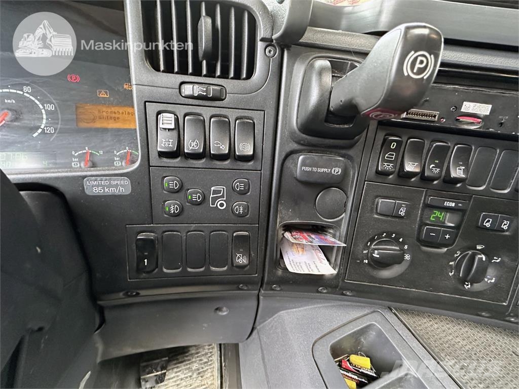 Scania P230LB4X2HLB شاحنات خرسانة
