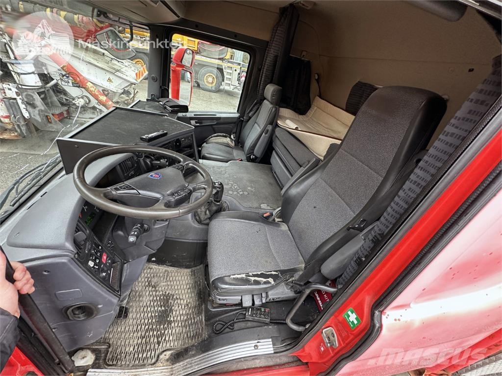 Scania P230LB4X2HLB شاحنات خرسانة