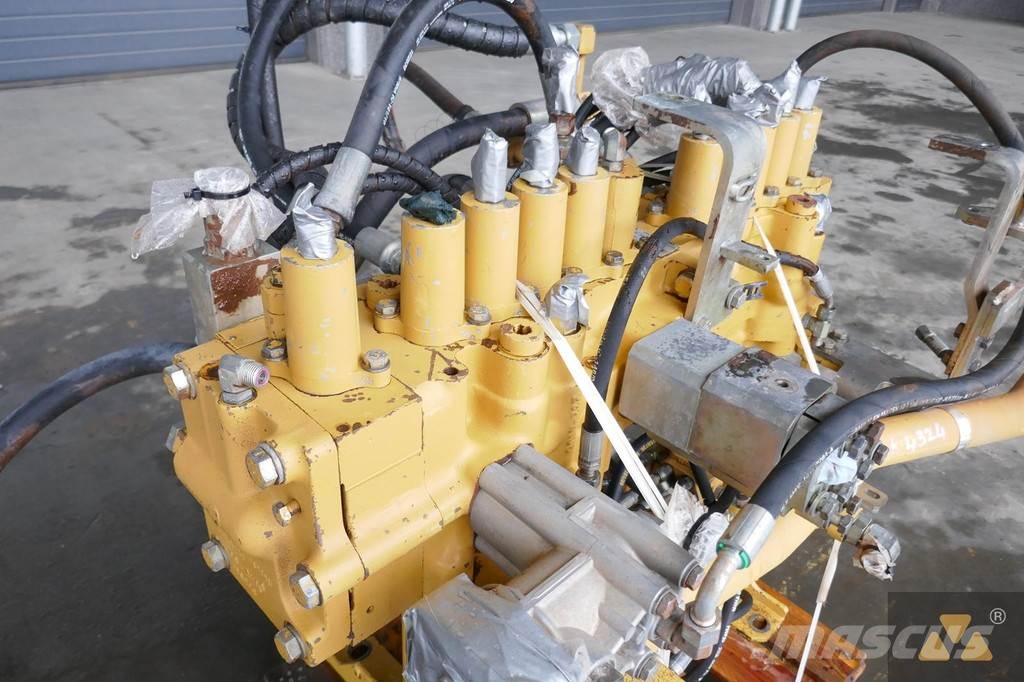 CAT 330D Main valve Ostale kargo komponente