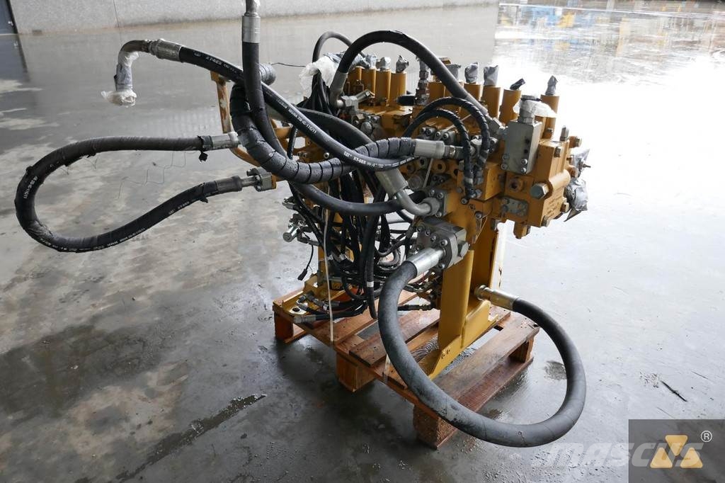 CAT 330D Main valve Ostale kargo komponente