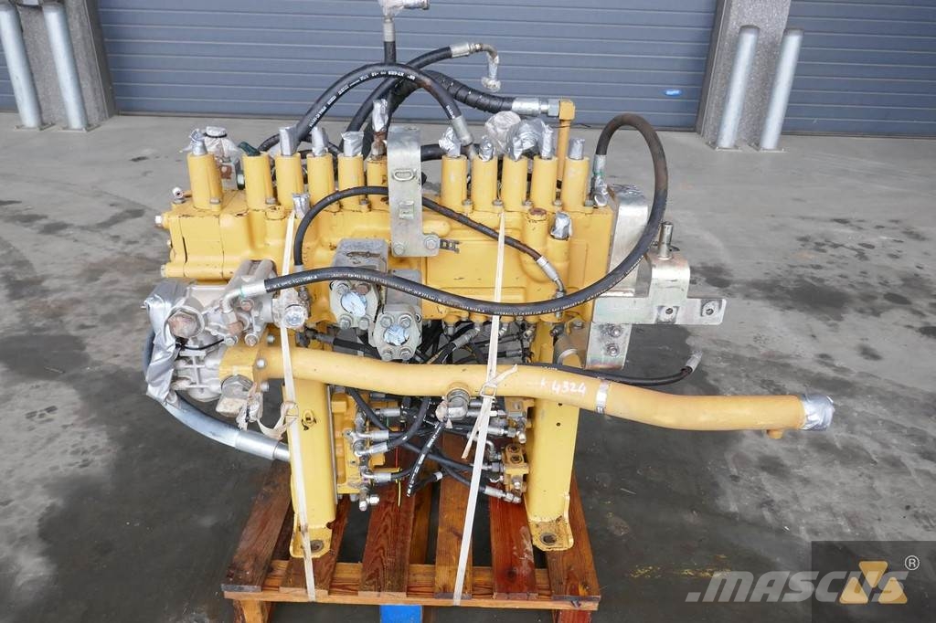 CAT 330D Main valve Ostale kargo komponente