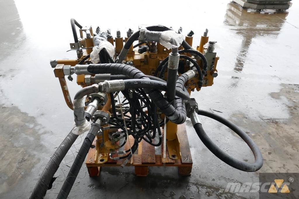 CAT 330D Main valve Ostale kargo komponente