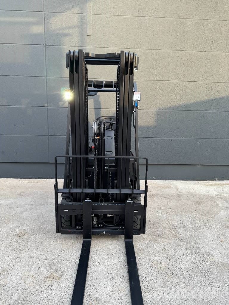 EP CPD 18 FVL Electric forklifts