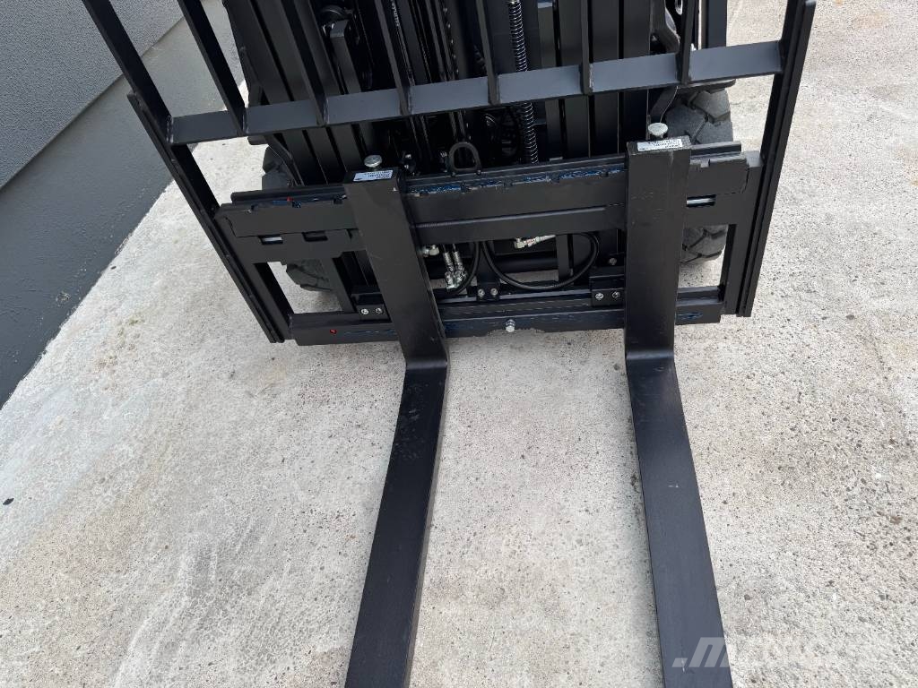 EP CPD 18 FVL Electric forklifts