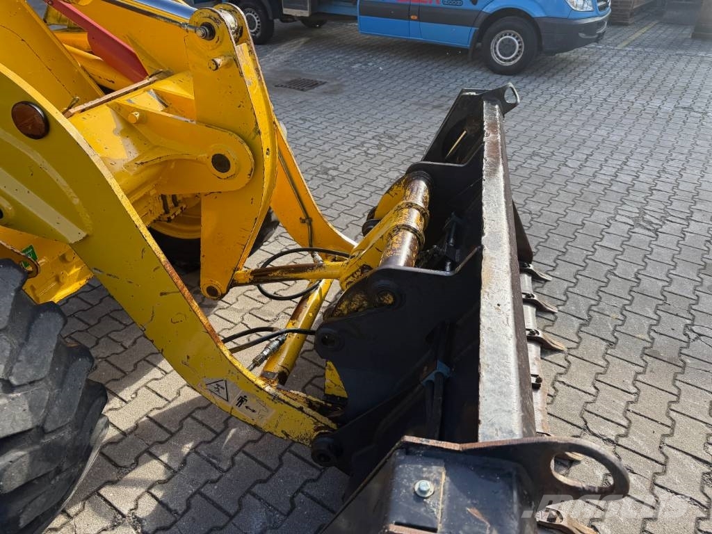 Komatsu WB 98 A-2 Baggerlader SW Gabel Schaufel Utovarni rovokopači