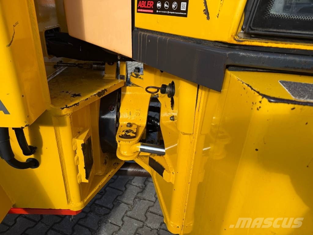 Komatsu WB 98 A-2 Baggerlader SW Gabel Schaufel Utovarni rovokopači