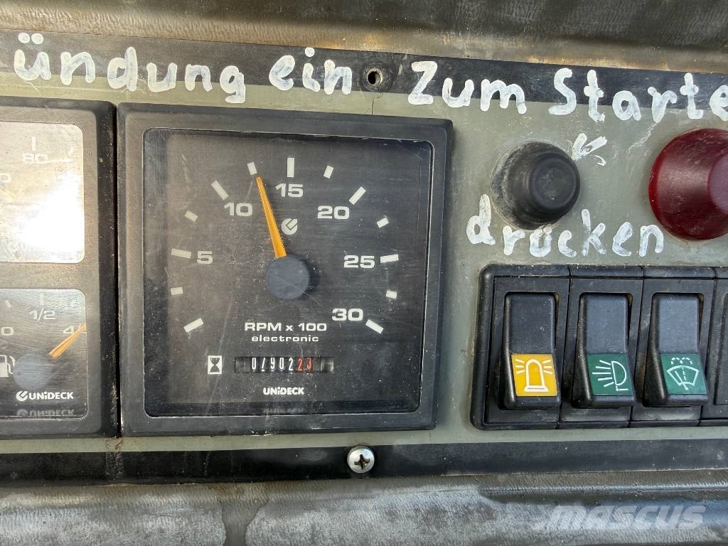 Komatsu WB 98 A-2 Baggerlader SW Gabel Schaufel Utovarni rovokopači