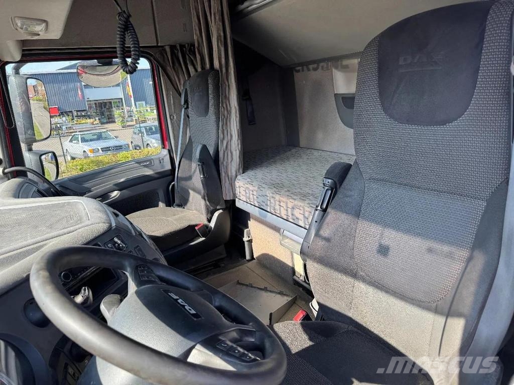 DAF XF 460 6X2 EURO 6 VDL HOOK 20T Rol kiper kamioni sa kukom za podizanje tereta