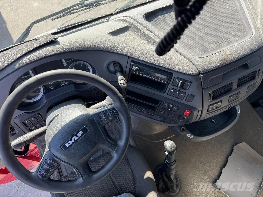 DAF XF 460 6X2 EURO 6 VDL HOOK 20T Rol kiper kamioni sa kukom za podizanje tereta