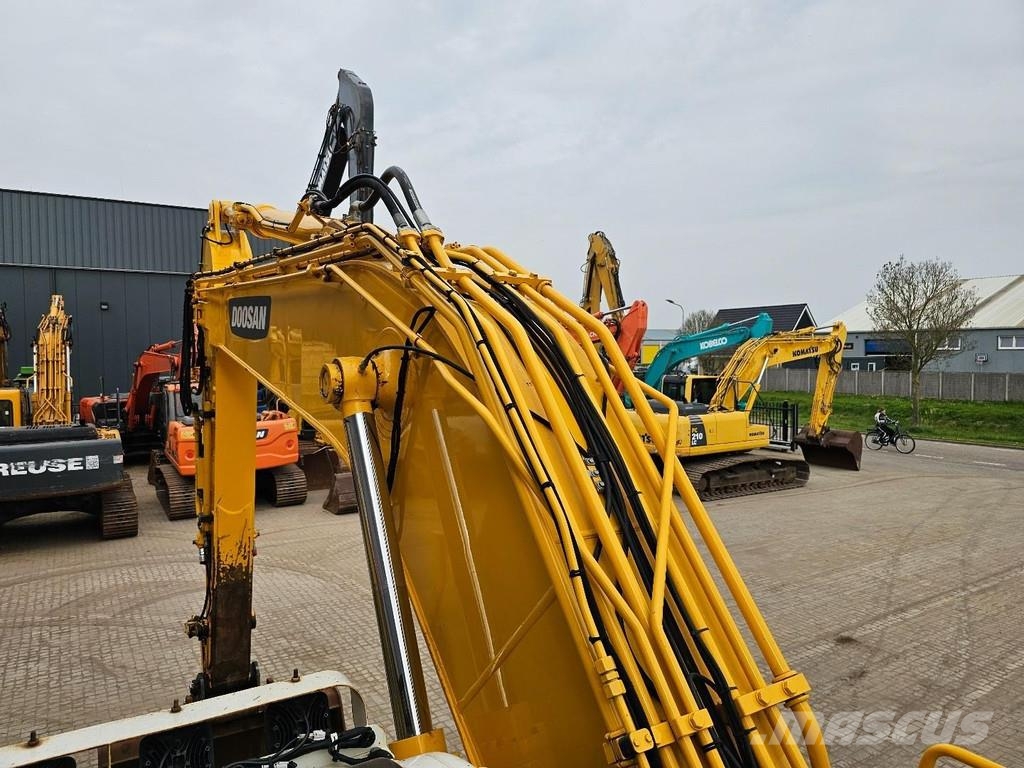 Doosan DX235NLC-5 Bageri gusjeničari