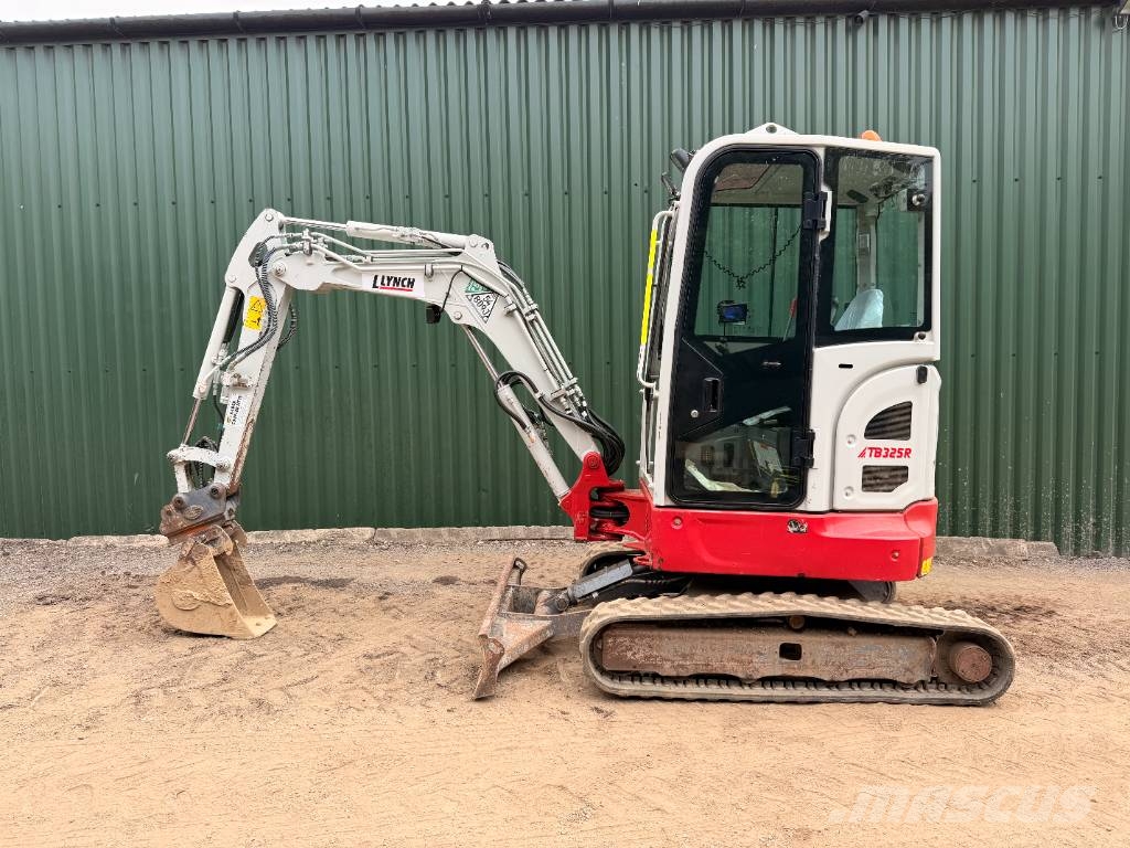 Takeuchi TB 325 R 2.5 Ton Mini Digger Εκσκαφάκι (διαβολάκι) < 7t