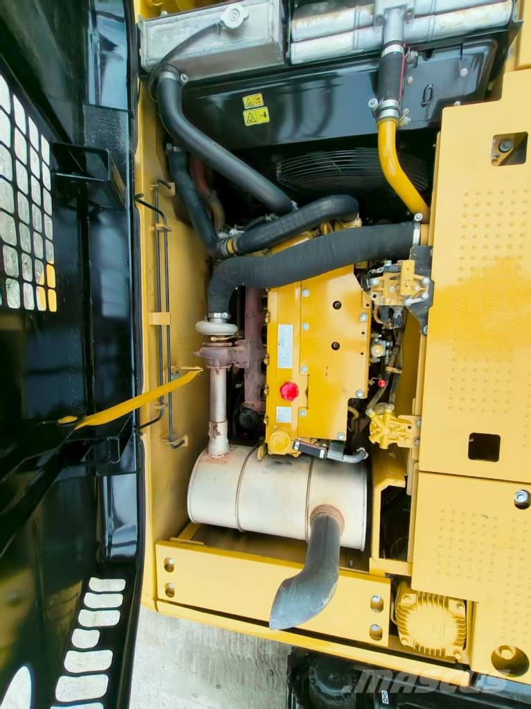 CAT 320D2 Bagri goseničarji