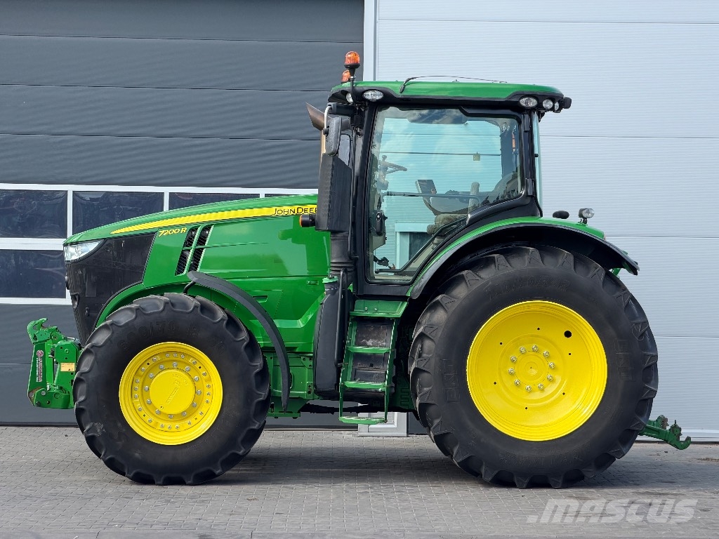 John Deere 7200 R Трактори