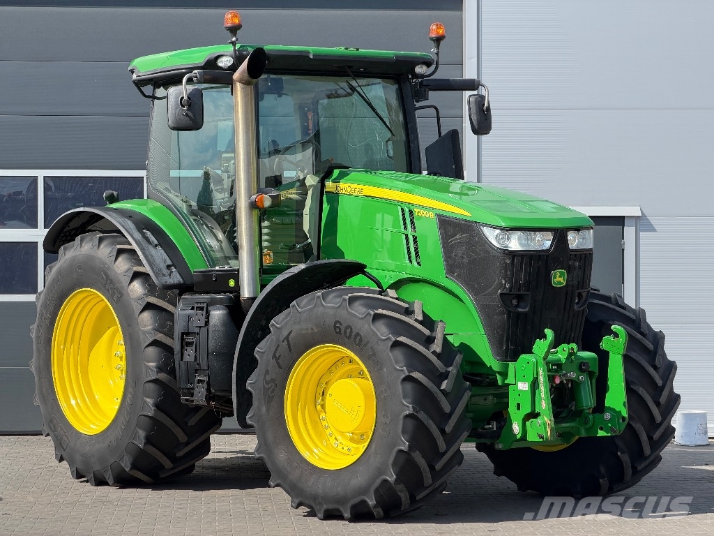 John Deere 7200 R Трактори
