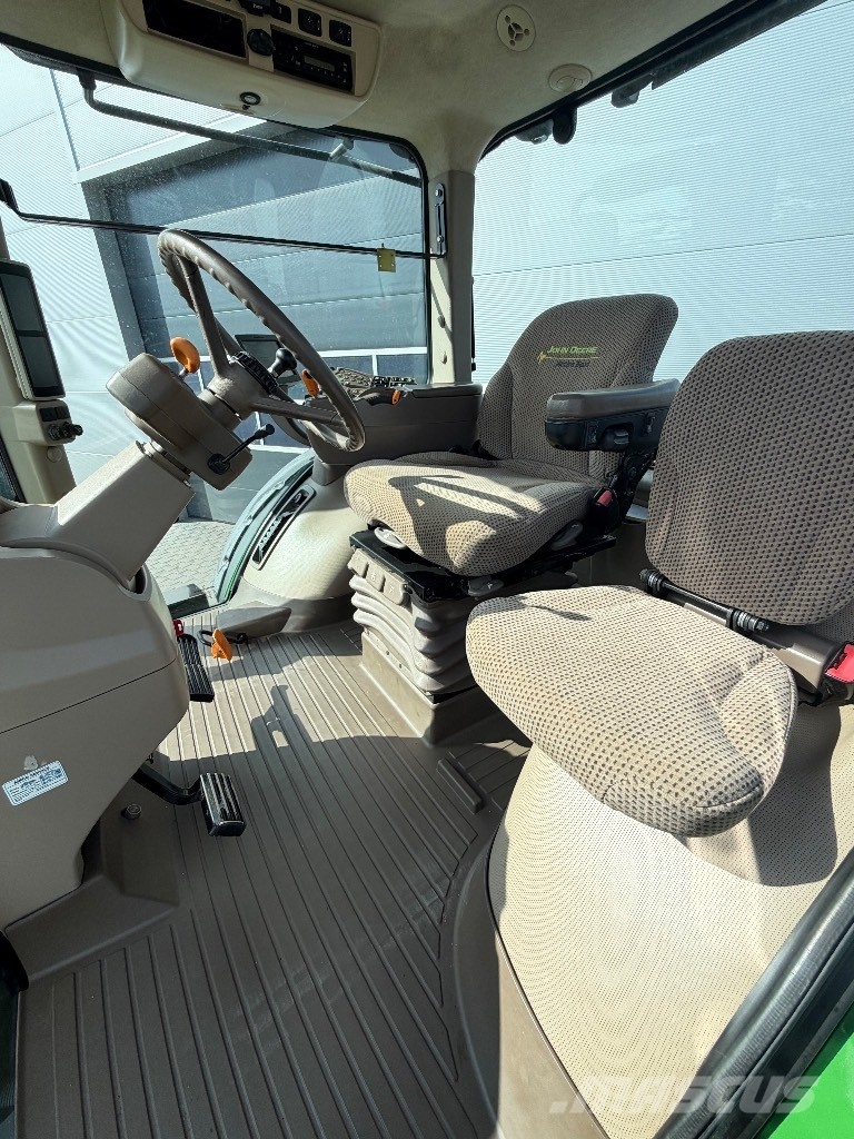 John Deere 7200 R Трактори
