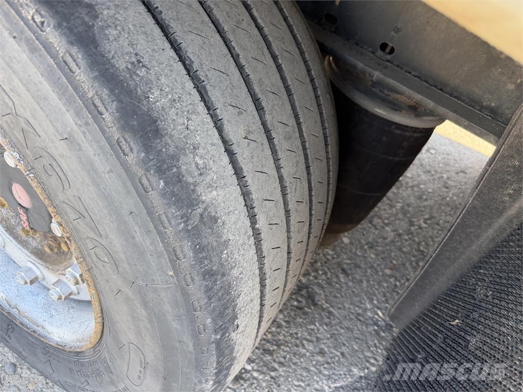 Kögel SN 24 VIN 242 Schuifzeilen