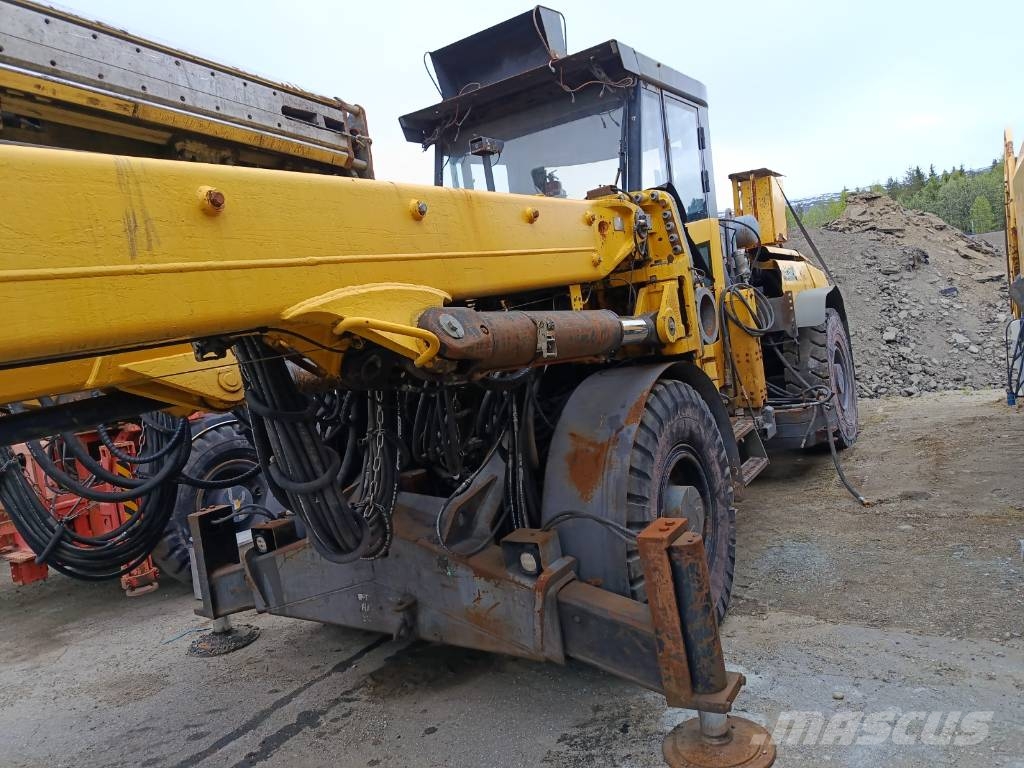 Atlas Copco Rocket Boomer E2 - C30 مثبتات كابلات تحت سطح الأرض