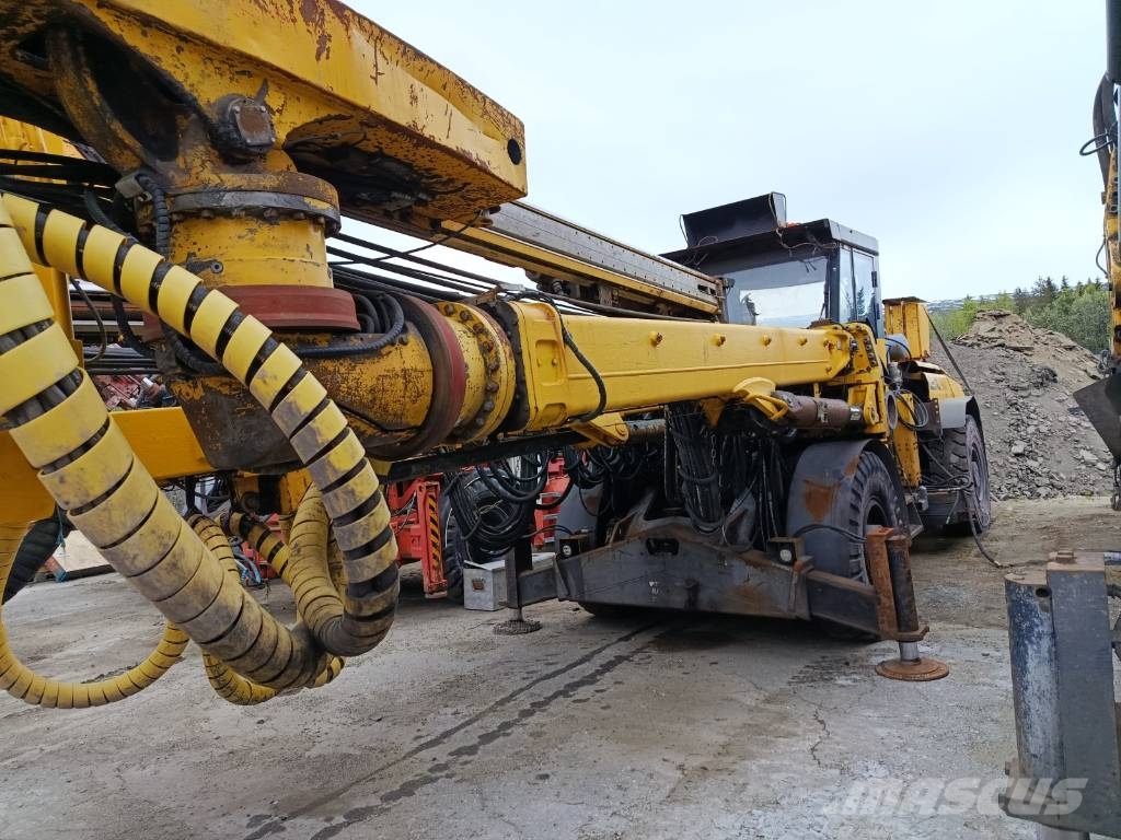 Atlas Copco Rocket Boomer E2 - C30 مثبتات كابلات تحت سطح الأرض