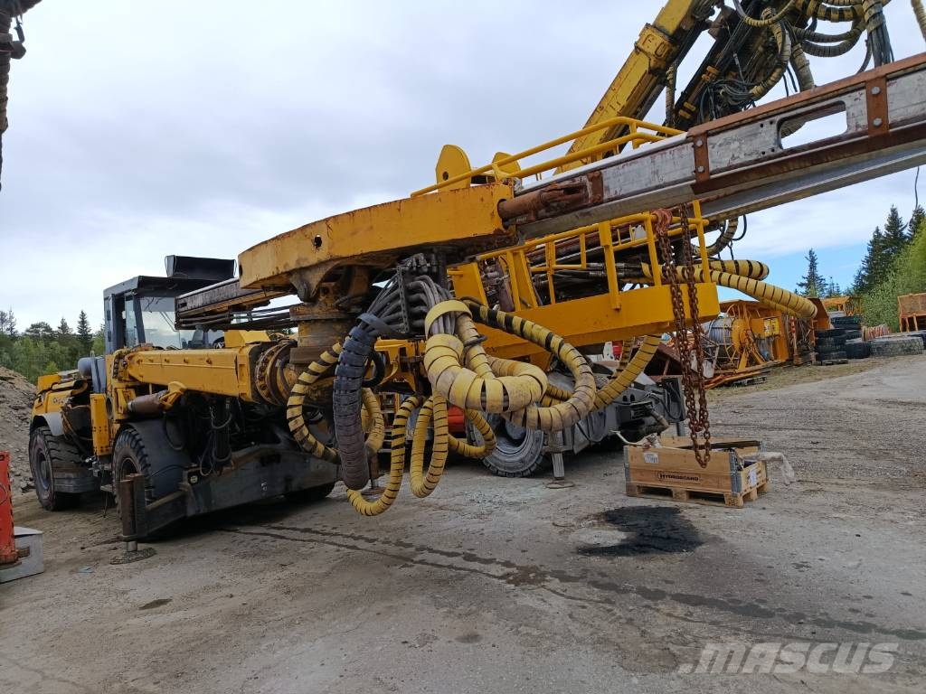 Atlas Copco Rocket Boomer E2 - C30 مثبتات كابلات تحت سطح الأرض