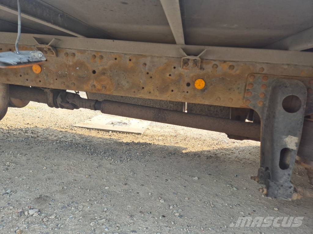 Iveco Eurocargo 120 E21 // 2000 kg lift // Van Body Trucks