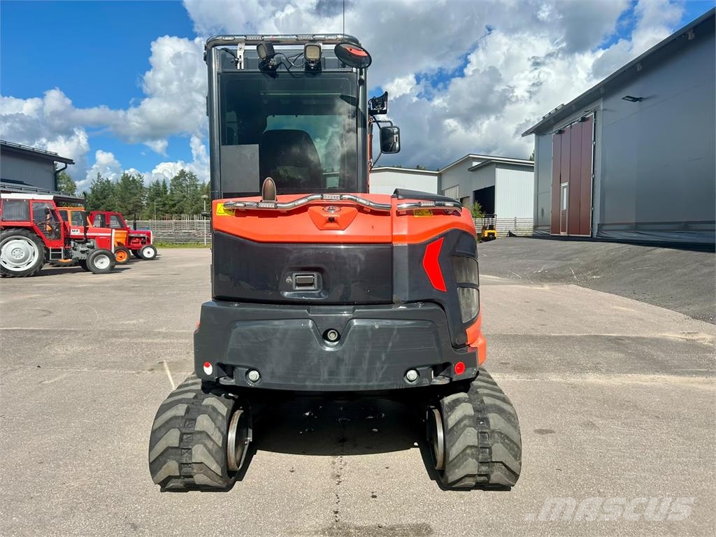 Kubota KX060-5 PYÖRITTÄJÄLLÄ Minigraafmachines < 7t