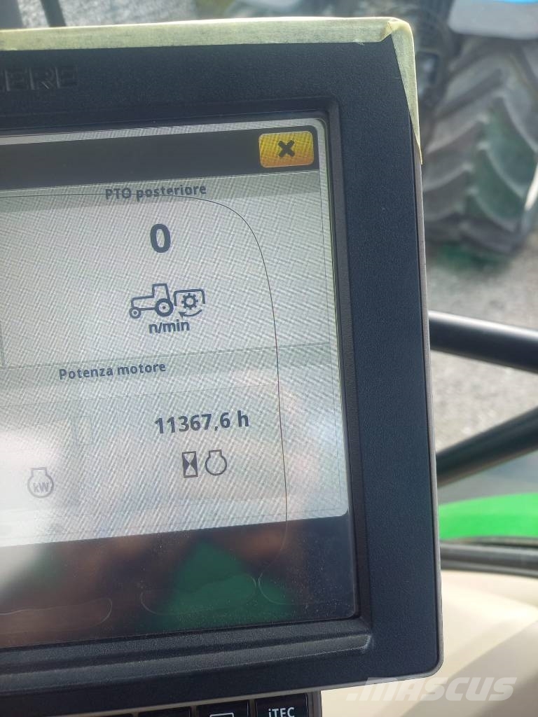 John Deere 6215 R AutoPower الجرارات