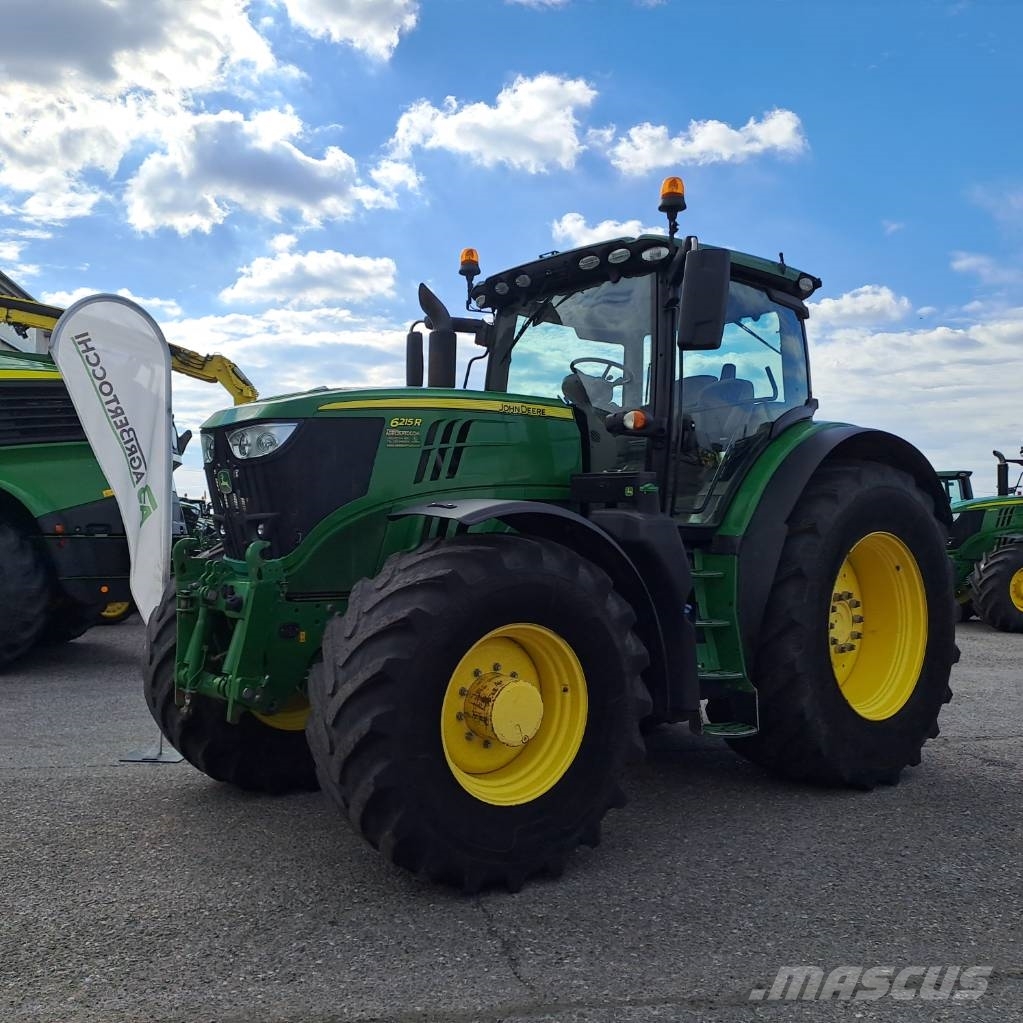 John Deere 6215 R AutoPower الجرارات
