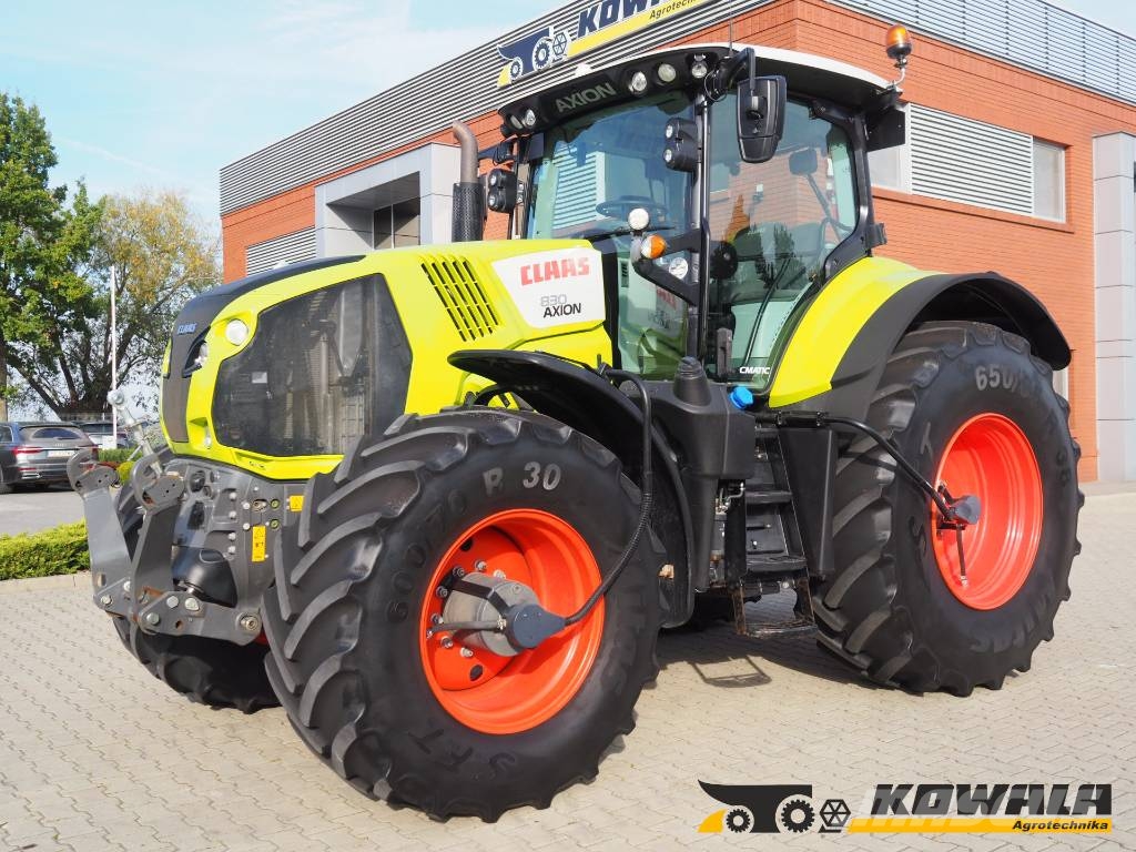 CLAAS Axion 830 CMATIC GPS Traktorok