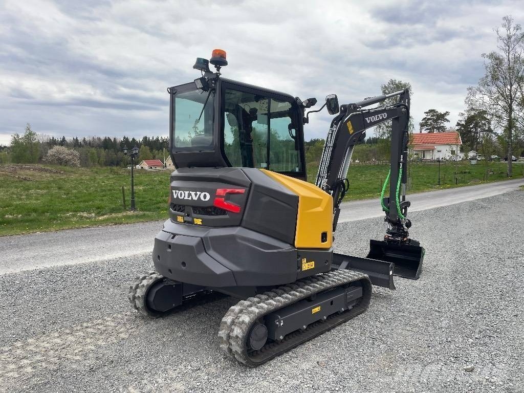 Volvo ECR40F Steelwrist X04 Ink grip - 25 小型挖掘机