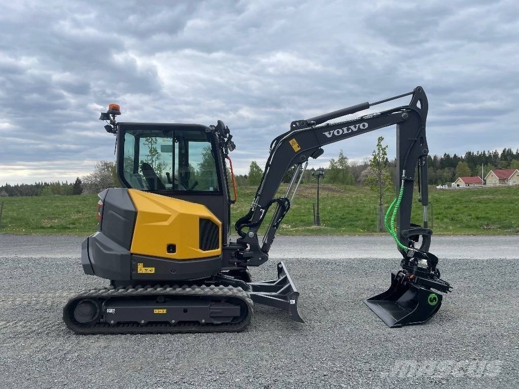 Volvo ECR40F Steelwrist X04 Ink grip - 25 小型挖掘机