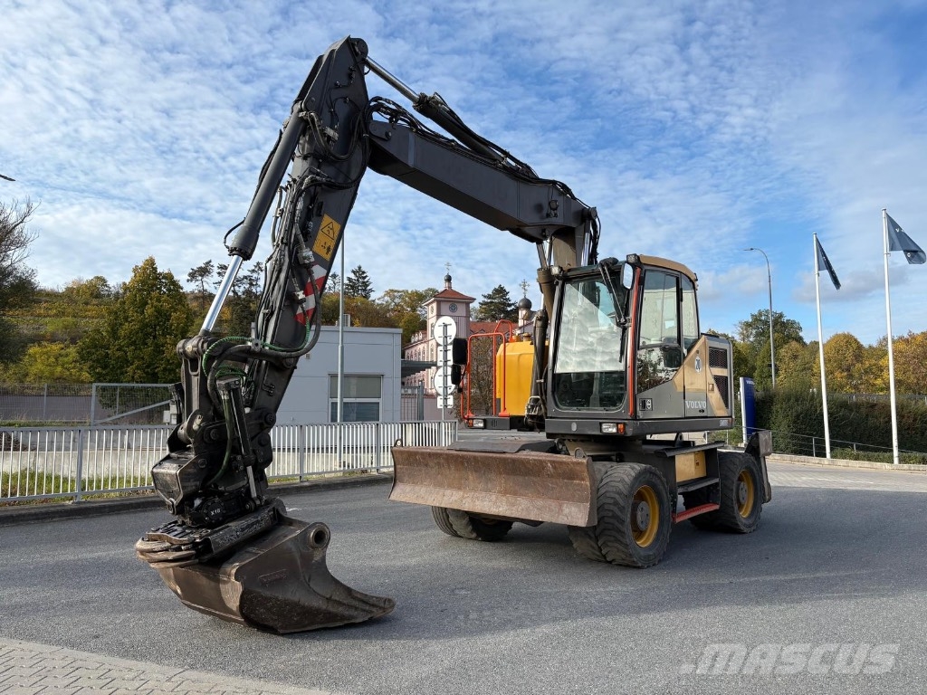 Volvo EWR170E حفارات بعجل