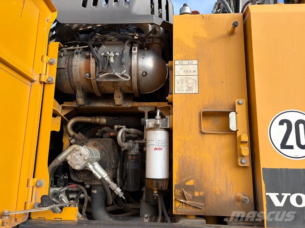 Volvo EWR170E حفارات بعجل