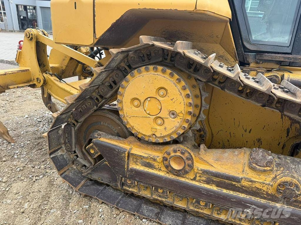 CAT D 6 N XL Telaketjupuskutraktorit