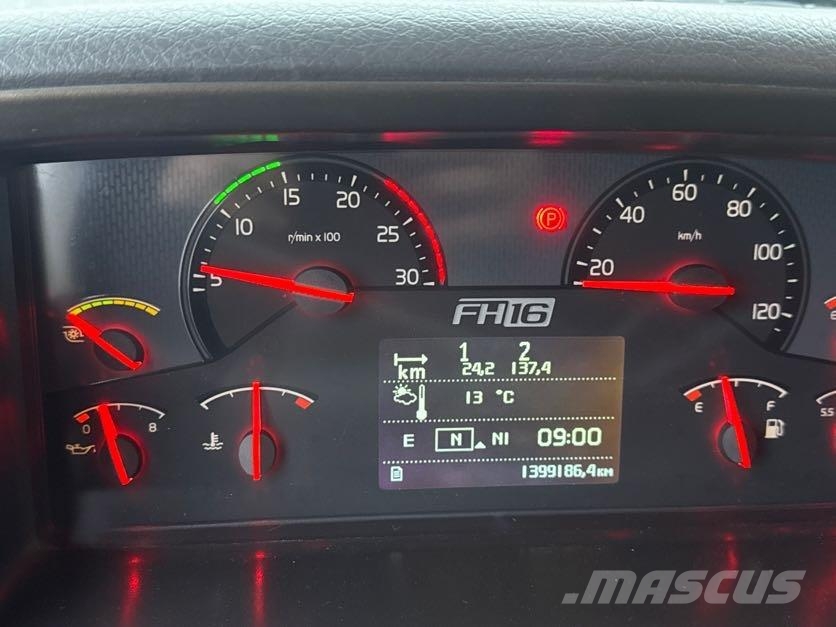 Volvo FH16 크레인 트럭