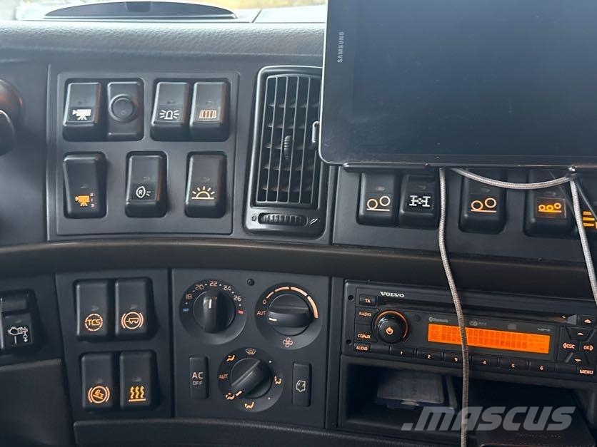 Volvo FH16 크레인 트럭
