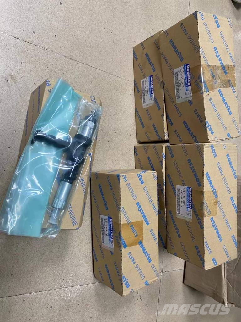 Komatsu 6D140 fuel injector Varikliai