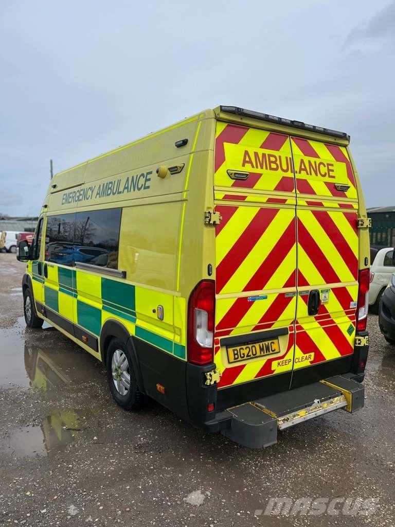 Fiat Ducato A&E Fiat Ducato A&E Vehicle with Stryker Pr Ambulanssit